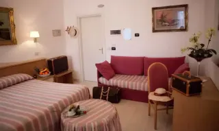 Hotel Tirreno