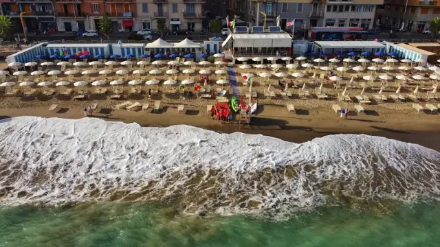 Mare a Livorno: avventure tra spiagge e storia