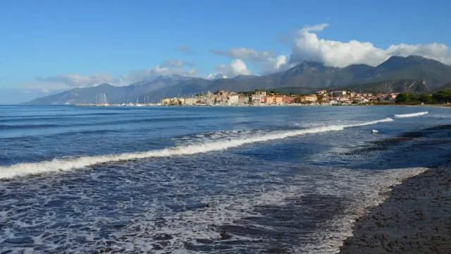Mare a Viareggio: tra spiagge e tradizioni