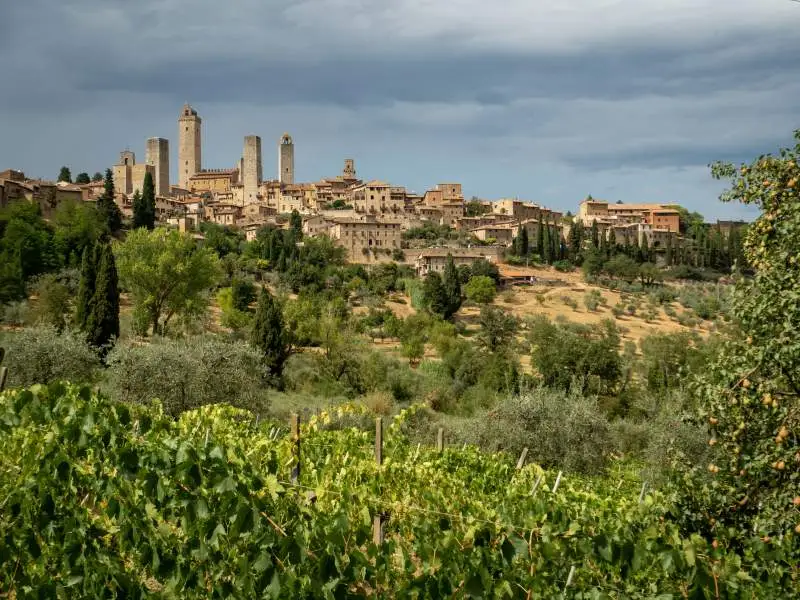 San Gimignano: cosa vedere tra torri medievali e panorami senza tempo