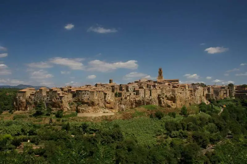 Itinerario dei Borghi del Tufo: alla scoperta di Pitigliano, Sovana e Sorano